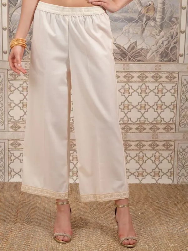 Women Kurta With Palazzo & Dupatta