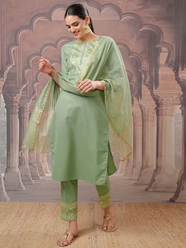 Vishudh Women Green Ethnic Motifs Kurta With Trousers And Dupatta