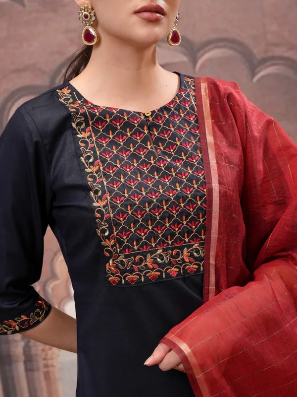 Vishudh Women Navy Blue Embroidered Kurta With Palazzos And Dupatta