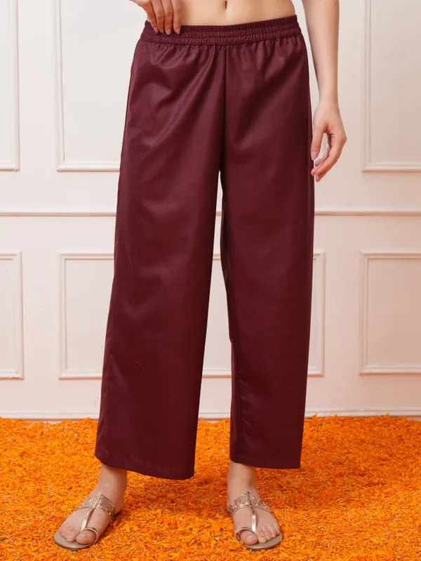 Women Kurta With Palazzos & Dupatta
