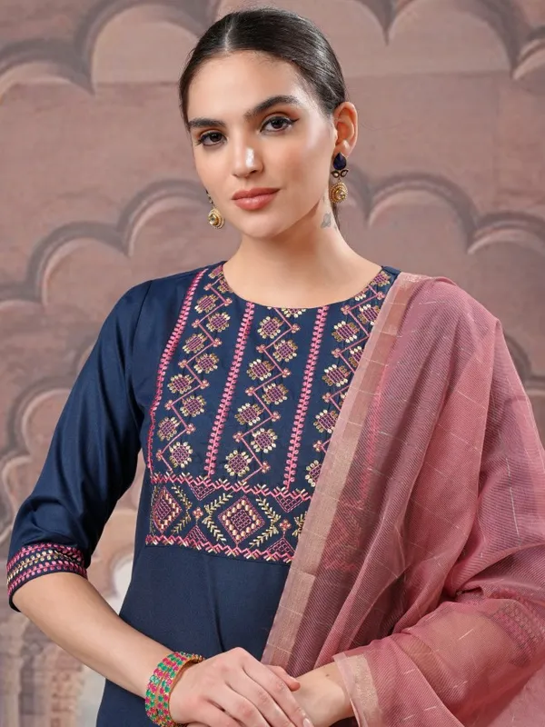 Vishudh Women Teal Embroidered Kurta With Palazzos And Dupatta