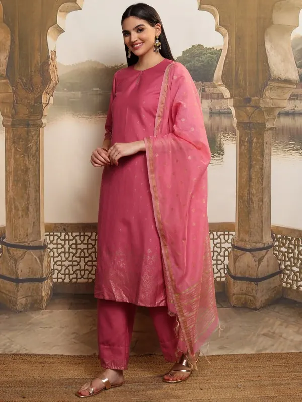 Vishudh Women Coral Printed Kurta With Palazzos And Dupatta
