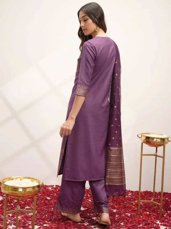  Vishudh Women Purple Printed Kurta Sets