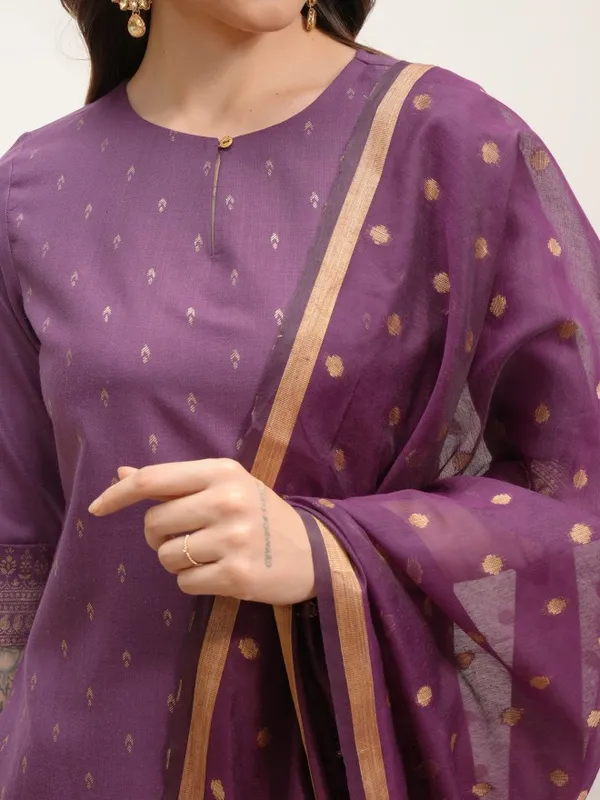  Vishudh Women Purple Printed Kurta Sets