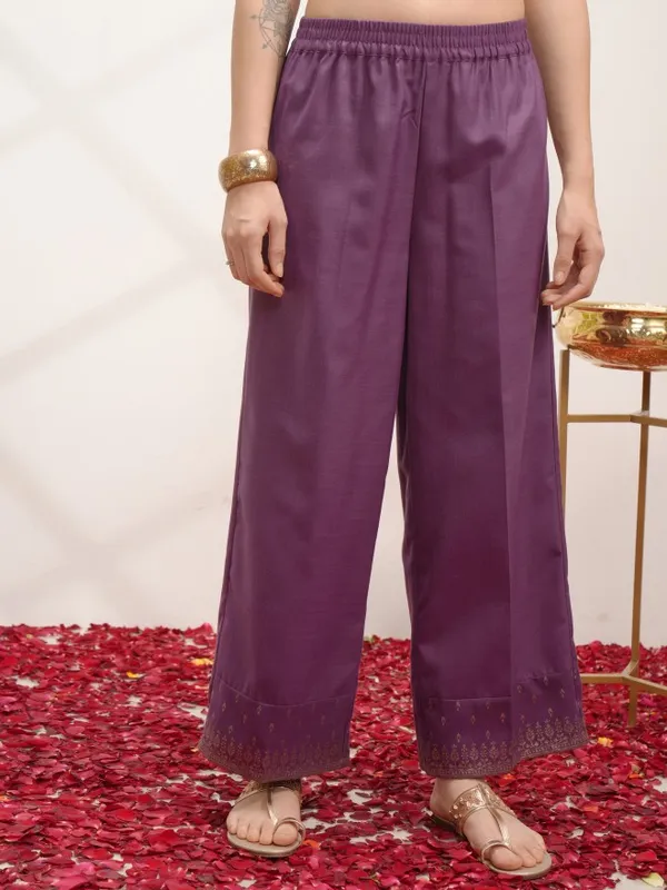 Vishudh Women Purple Printed Kurta Sets