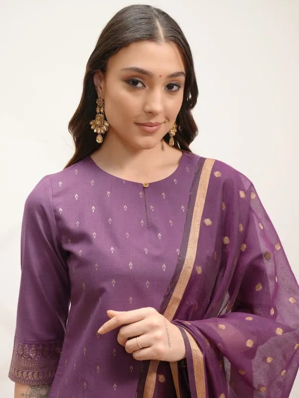  Vishudh Women Purple Printed Kurta Sets