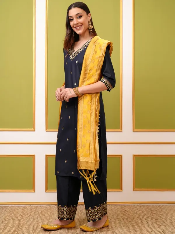 Vishudh Women Navy Blue Printed Kurta With Palazzo And Dupatta