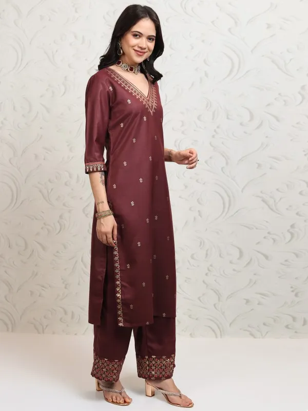 Vishudh Women Burgundy Printed Kurta With Palazzos And Dupatta