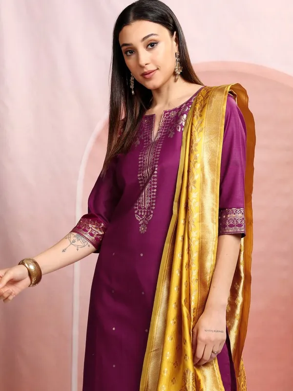 Vishudh Women Magenta Printed Kurta With Palazzos And Dupatta