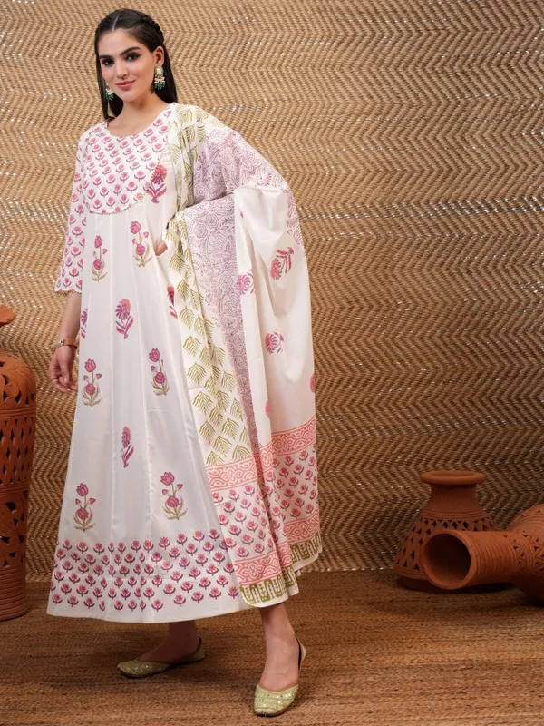 Vishudh Women White Printed A-Line Dress