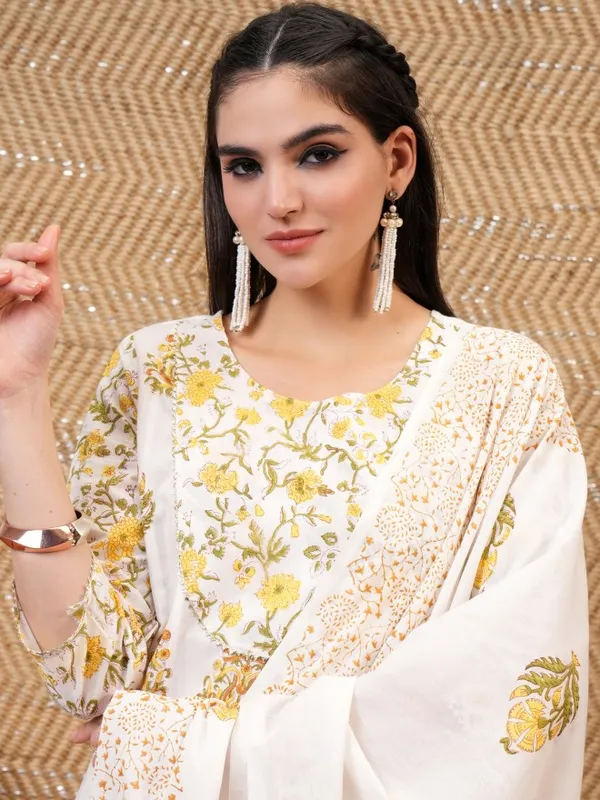  Vishudh Women White Printed A-Line Dresses