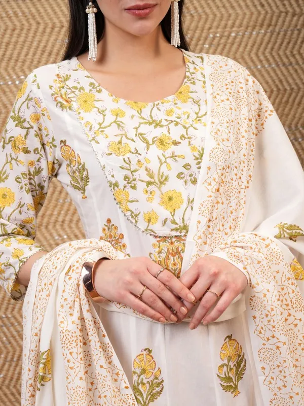  Vishudh Women White Printed A-Line Dresses