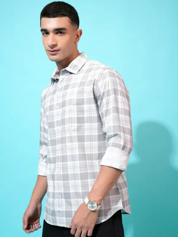 Highlander Men Grey Checked Slim Fit Casual Shirt