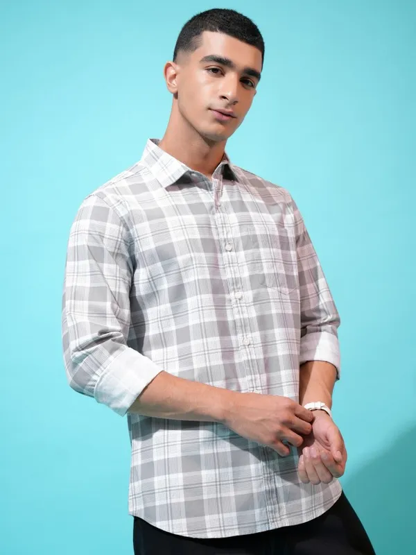 Highlander Men Grey Checked Slim Fit Casual Shirt