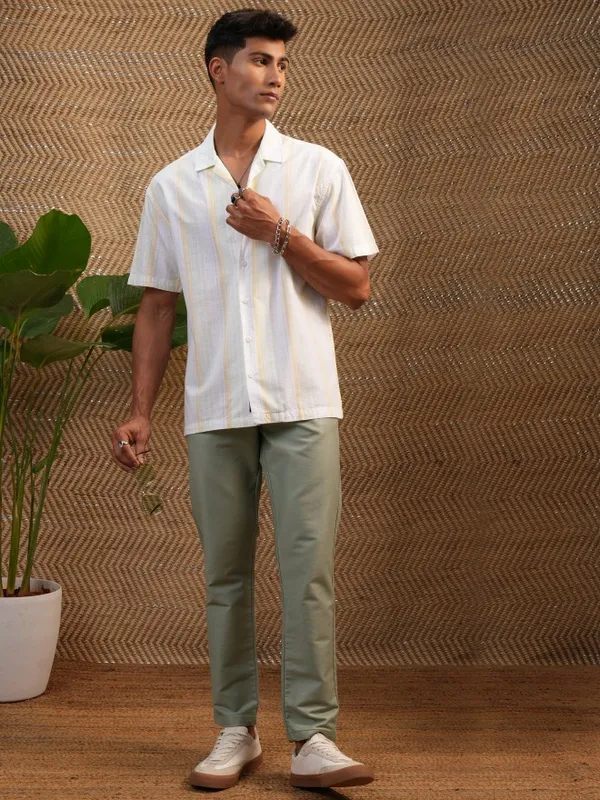  Locomotive Men Olive Tapered Fit Solid Casual Trousers