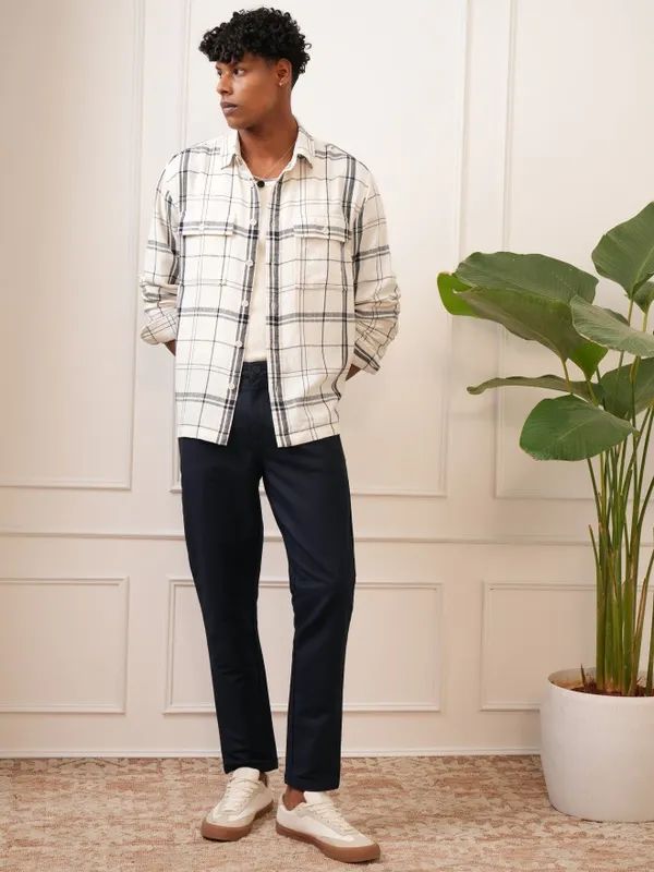  Locomotive Men Navy Blue Tapered Fit Solid Casual Trousers