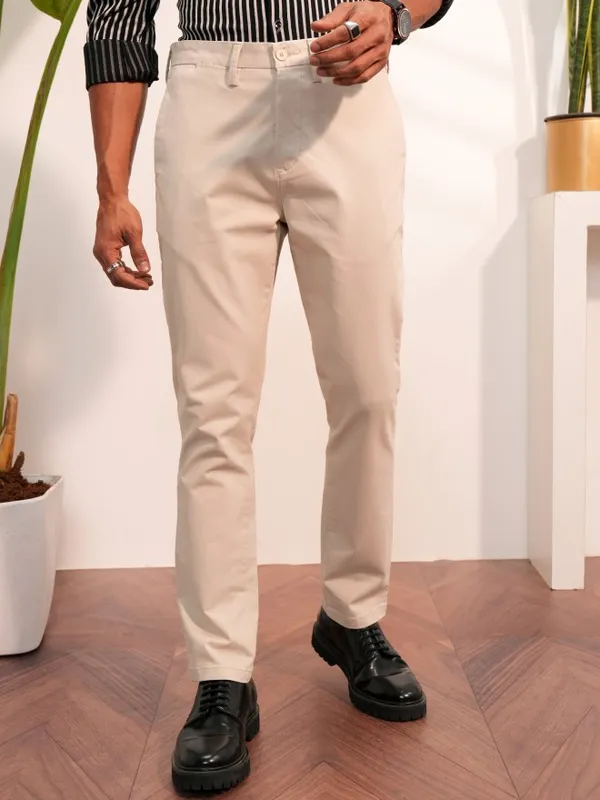  Locomotive Men Cream Slim Fit Solid Casual Trousers