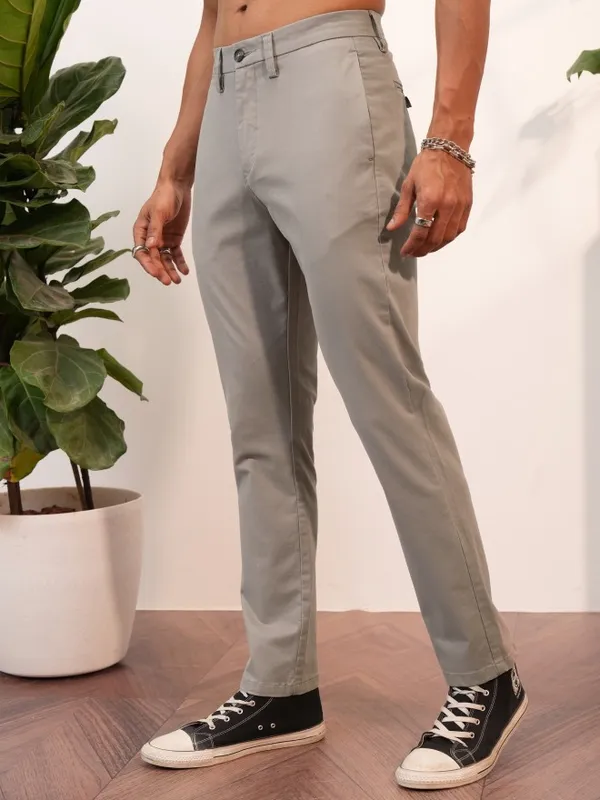  Locomotive Men Silver Regular Fit Solid Casual Trousers
