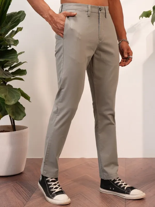  Locomotive Men Silver Regular Fit Solid Casual Trousers