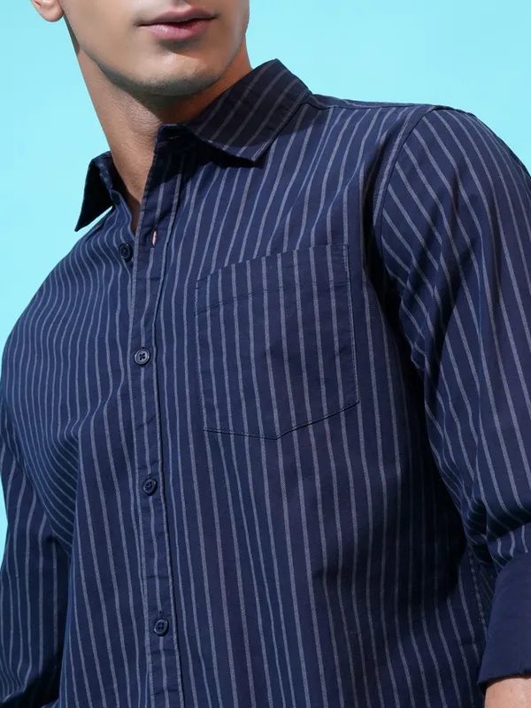 Highlander Men Navy Blue Striped Slim Fit Casual Shirt