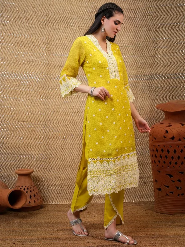Women Kurta With Trouser & Dupatta