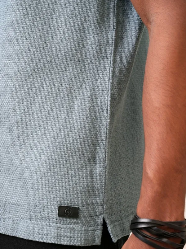  Locomotive Men Blue Self Design Regular Fit Casual Shirts