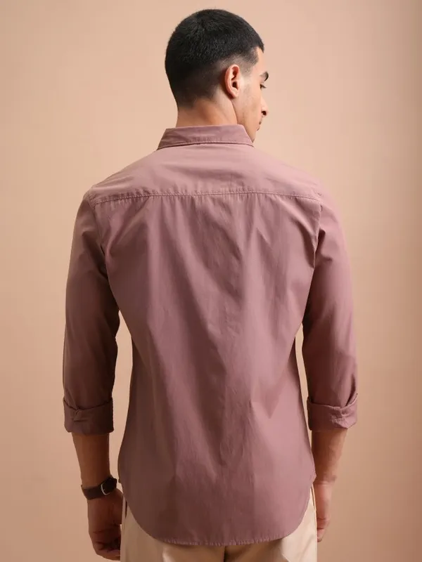 Men Slim Fit Casual Shirt