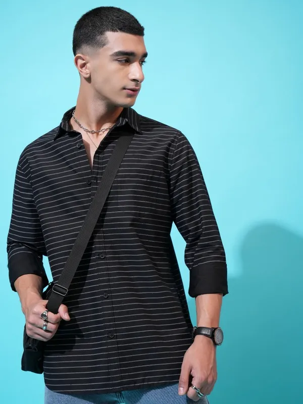 Highlander Men Black Striped Slim Fit Casual Shirt