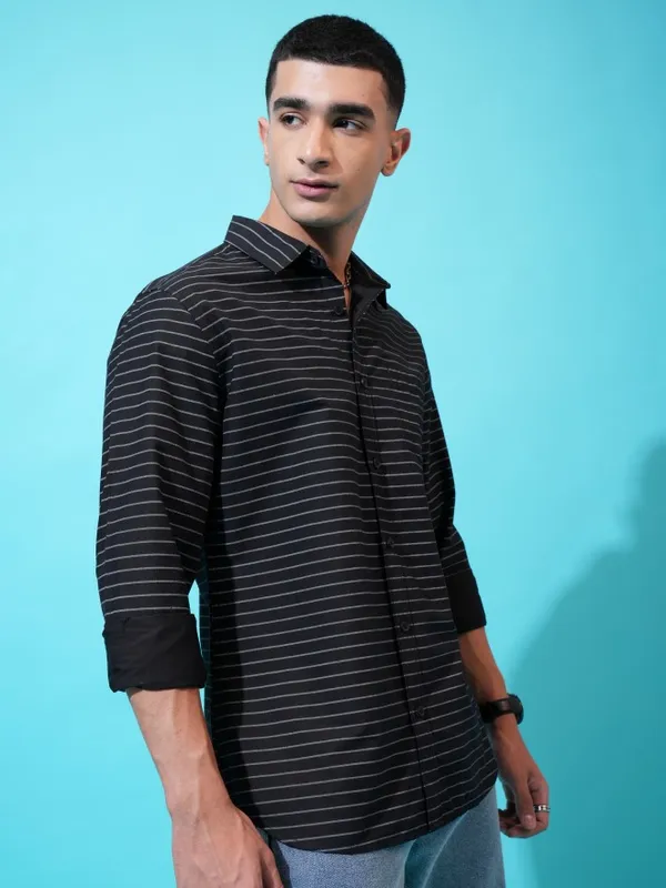 Highlander Men Black Striped Slim Fit Casual Shirt