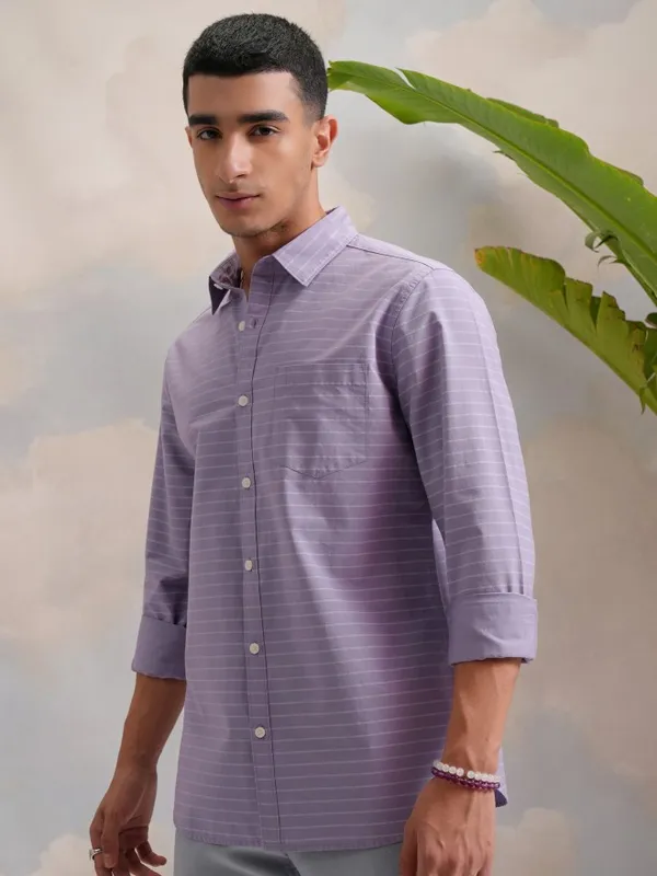 Highlander Men Purple Striped Slim Fit Casual Shirts
