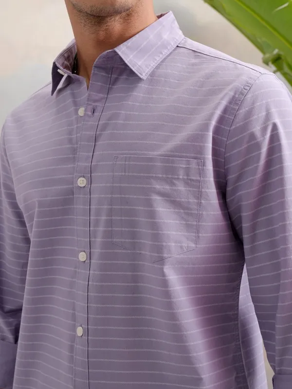 Highlander Men Purple Striped Slim Fit Casual Shirts