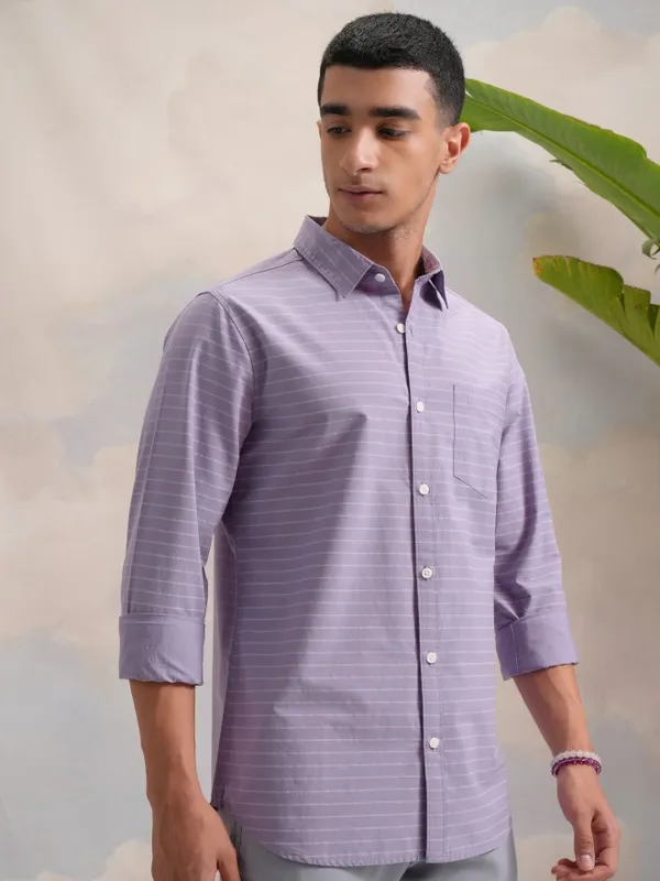 Highlander Men Purple Striped Slim Fit Casual Shirts