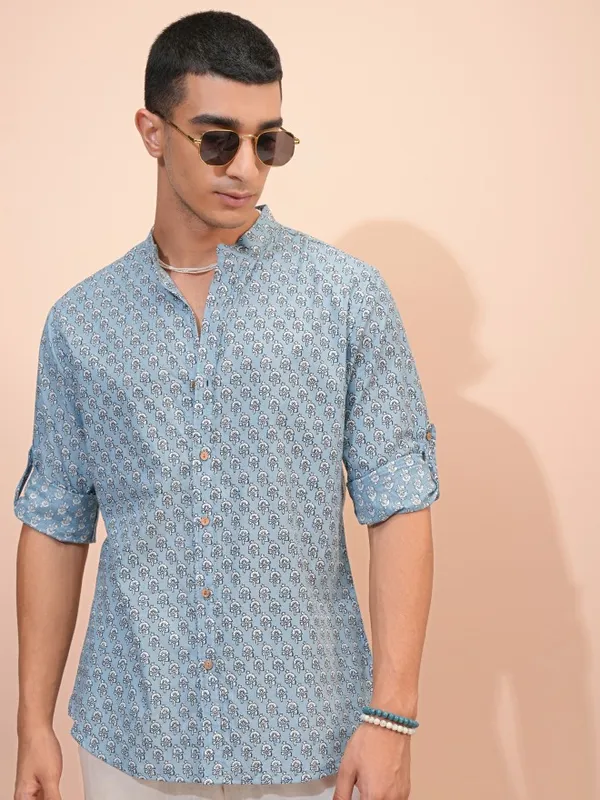  Highlander Men Blue Printed Slim Fit Casual Shirts
