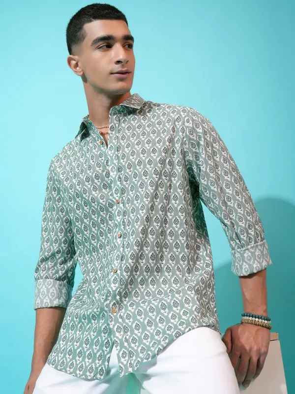  Highlander Men Teal Printed Slim Fit Casual Shirts