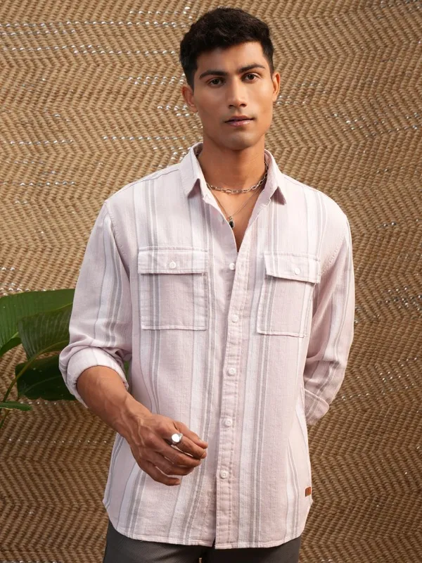 Locomotive Men Pink Striped Regular Fit Casual Shirts