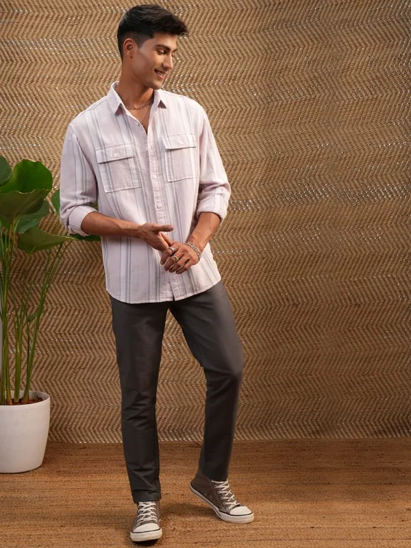 Locomotive Men Pink Striped Regular Fit Casual Shirts
