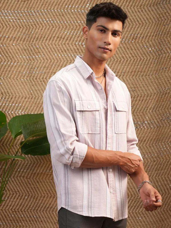 Locomotive Men Pink Striped Regular Fit Casual Shirts