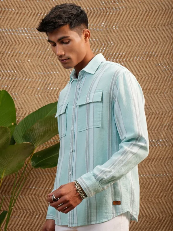 Locomotive Men Teal Striped Regular Fit Casual Shirt