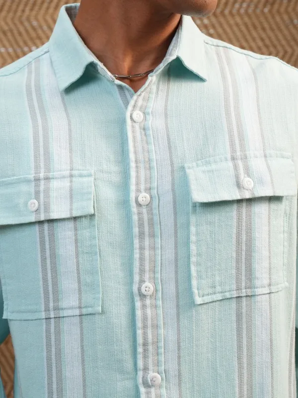 Locomotive Men Teal Striped Regular Fit Casual Shirt