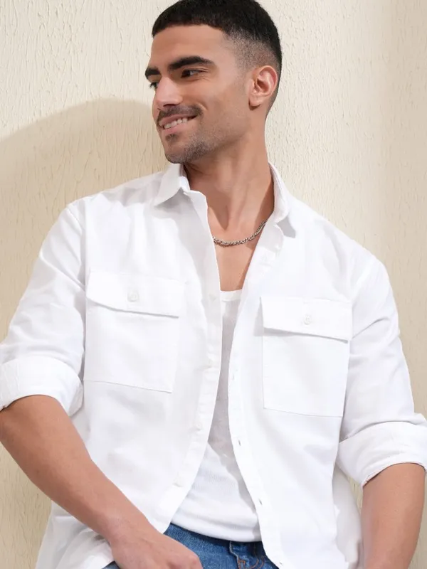 Locomotive Men White Solid Relaxed Fit Casual Shirt