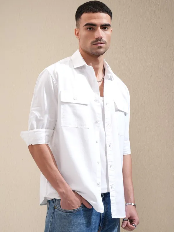Locomotive Men White Solid Relaxed Fit Casual Shirt