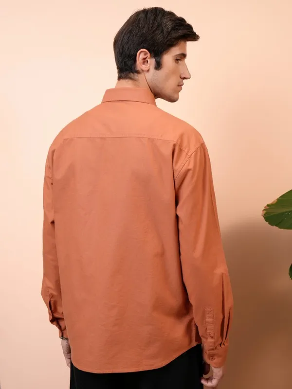  Locomotive Men Terracotta Solid Relaxed Fit Casual Shirts