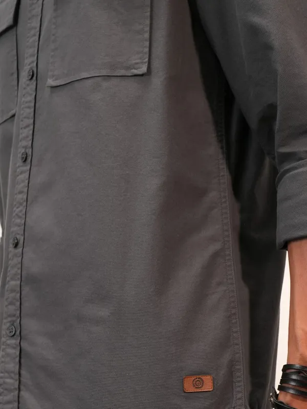  Locomotive Men Grey Solid Regular Fit Casual Shirts