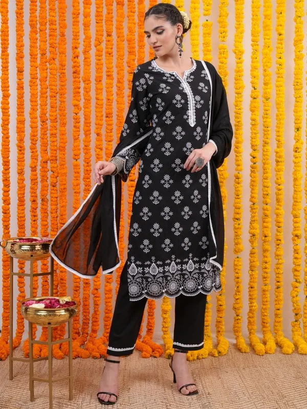 Women Kurta With Trouser