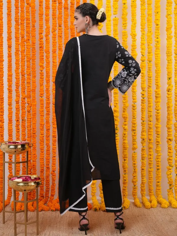 Women Kurta With Trouser