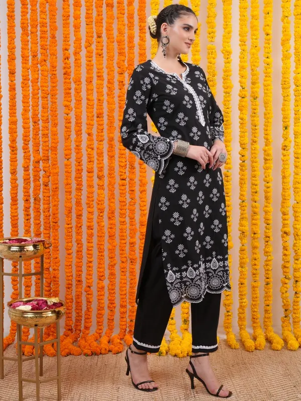 Women Kurta With Trouser