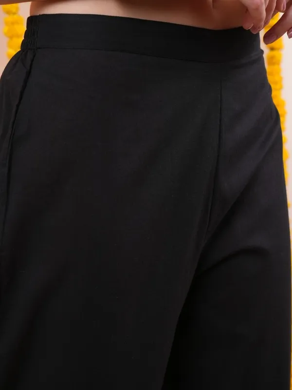 Women Kurta With Trouser