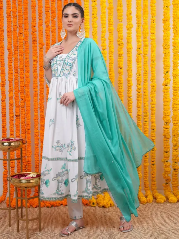 Women Kurta With Trouser