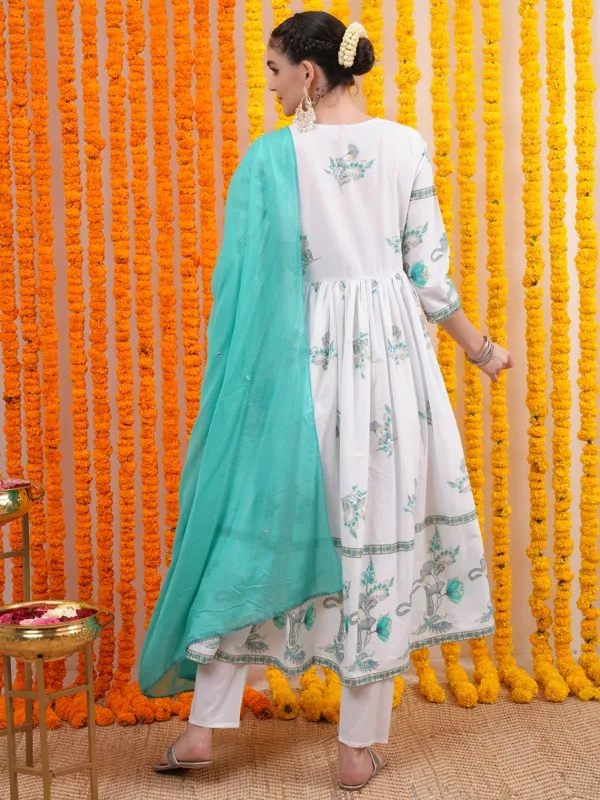 Women Kurta With Trouser