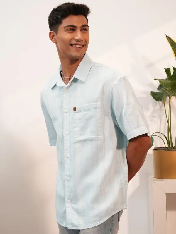  Locomotive Men Blue Striped Regular Fit Casual Shirts